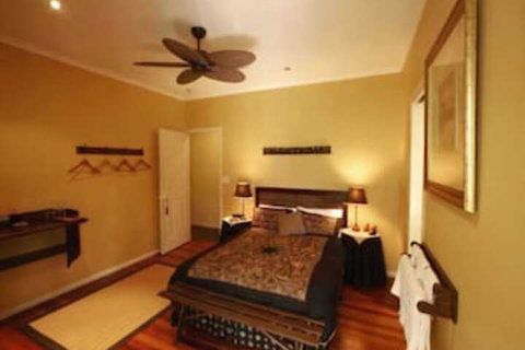 Noosa Country House - Lismore Accommodation 3