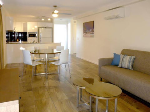 Direct Hotels Governor Apartments - Lismore Accommodation 0