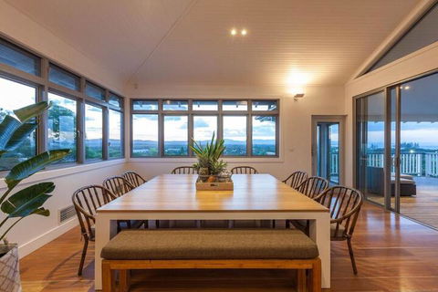 Vantage Over Byron - Lismore Accommodation 6