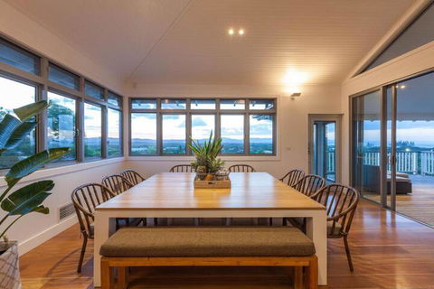 Vantage Over Byron - Lismore Accommodation 4
