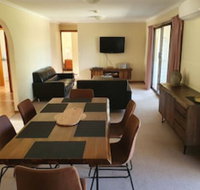 Annies Holiday Units - Lismore Accommodation