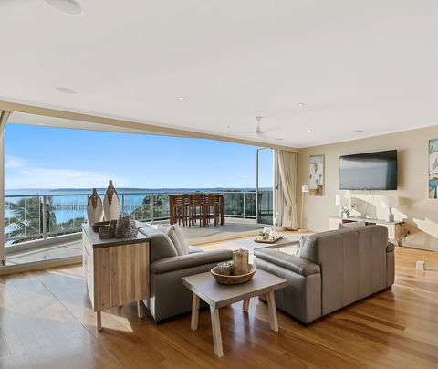 Oaks Hervey Bay Resort And Spa - Lismore Accommodation 4
