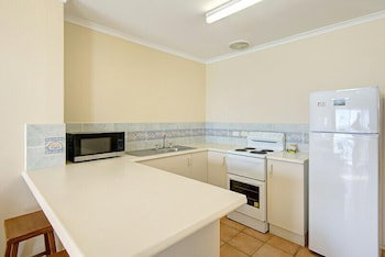 Lennox Head Beachfront Apartments - Lismore Accommodation 6