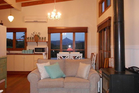 Milton Country Retreat The Chocolate Cottages - Lismore Accommodation 5