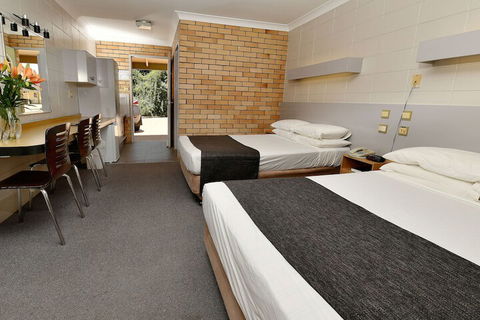 Burke And Wills Motor Inn - Lismore Accommodation 7