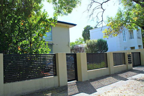 Adelaide DressCircle Apartments Childers Street - Lismore Accommodation 5