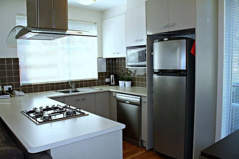 Adelaide DressCircle Apartments Childers Street - Lismore Accommodation 3