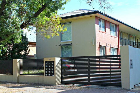 Adelaide DressCircle Apartments Childers Street - Lismore Accommodation 1