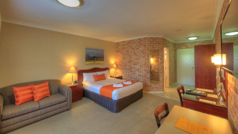 Endeavour Court Motor Inn - Lismore Accommodation 1