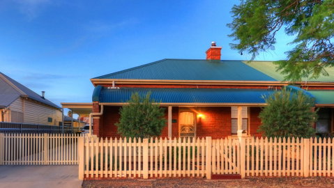 Endeavour Court Motor Inn - Lismore Accommodation 3