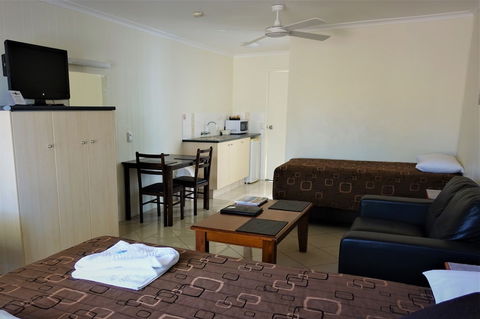 Pacific Palms Motor Inn - Lismore Accommodation 4