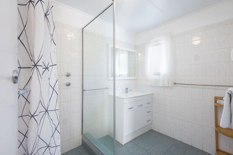Albany Holiday Units - Lismore Accommodation 5