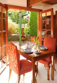 Mary Card's Coach House - Lismore Accommodation 6