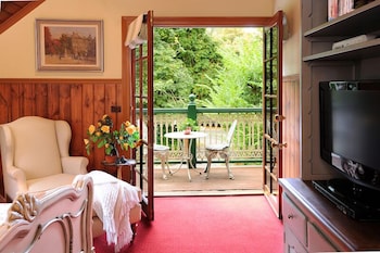 Mary Card's Coach House - Lismore Accommodation 5