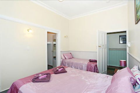 Jacaranda Guest House - Lismore Accommodation 6