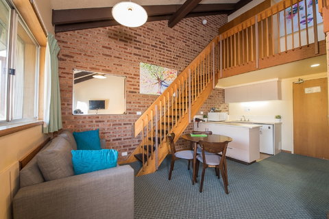 Alpine Gables - Lismore Accommodation 3