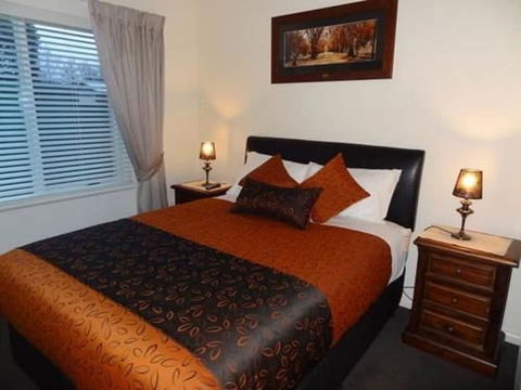 Hahndorf Oak Tree Cottages - Lismore Accommodation 2