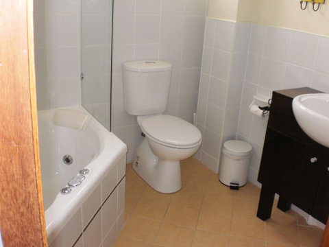 Rooftops Bed & Breakfast - Lismore Accommodation 3