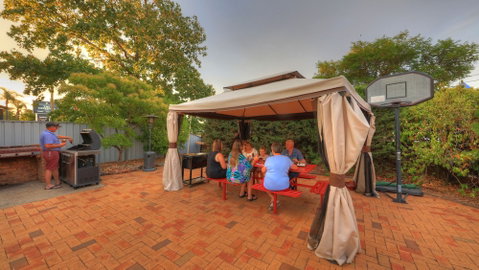 Shearing Shed Motor Inn - Lismore Accommodation 0