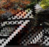 Tudor Cottages Mt Dandenong