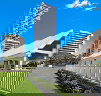 Palmerston Tower Holiday Apartments - Lismore Accommodation