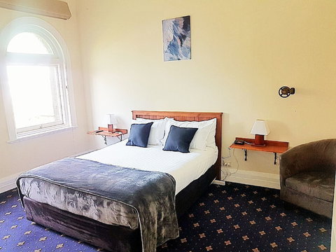 The Wharf Hotel Wynyard - Lismore Accommodation 0