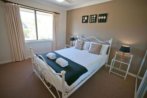 Beachside Gardens 5 - Lismore Accommodation 3