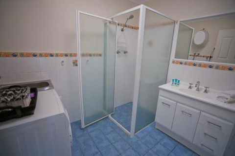 Beachside Gardens 5 - Lismore Accommodation 2