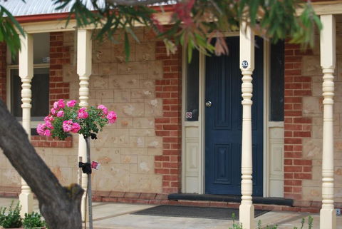 Jacaranda Cottage - Lismore Accommodation 3