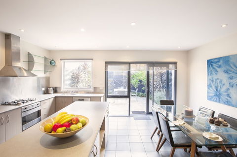 BOUTIQUE STAYS - Roxys Place - Lismore Accommodation 2