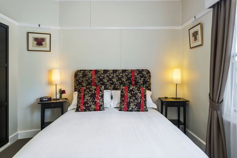 Ashdowns Of Dover B&B - Lismore Accommodation 6