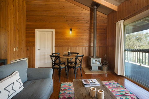 North Lodge Cottages - Lismore Accommodation 6