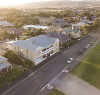 Port Elliot Beach House YHA Hostel - Lismore Accommodation