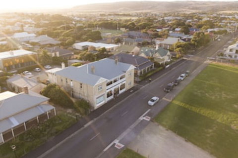 Port Elliot Beach House YHA Hostel - Lismore Accommodation 0