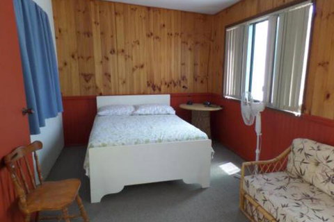 Bungadoo Country Cottage - Lismore Accommodation 4
