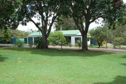 Bungadoo Country Cottage - Lismore Accommodation 5