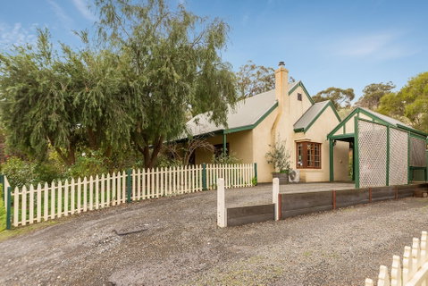 Country Pleasures B&B - Lismore Accommodation 0
