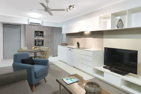 Oaks Mackay Carlyle Suites - Lismore Accommodation 2