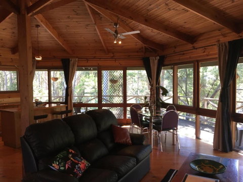 Sea Nest - Lismore Accommodation 1