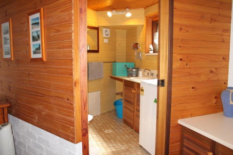 Sea Nest - Lismore Accommodation 3