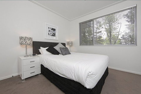 Accommodate Canberra - Glebe Park - Lismore Accommodation 7