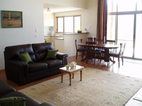 Hawksview At Mafeking - Lismore Accommodation 4