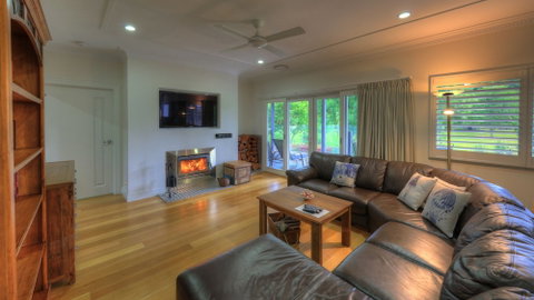 G.g's By The River - Lismore Accommodation 3