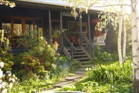 Braeside Mt Macedon Country Retreat & Bed & Breakfast - Lismore Accommodation 2