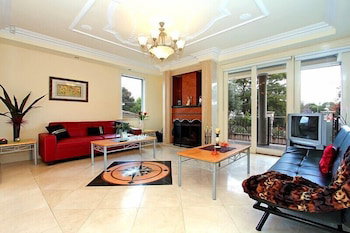 ABC Accommodation - Rosebud - Lismore Accommodation 0