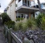 Battery Cove Beach Front Apartment - Lismore Accommodation
