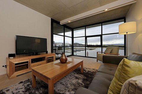 Accommodate Canberra - Dockside - Lismore Accommodation 2