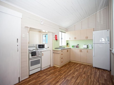 CBD Holiday Home - Lismore Accommodation 4