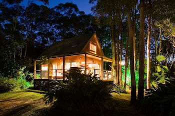 Buddha's Bungalow - Lismore Accommodation 0