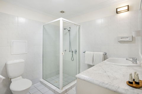 ULTIQA Rothbury Hotel - Lismore Accommodation 3